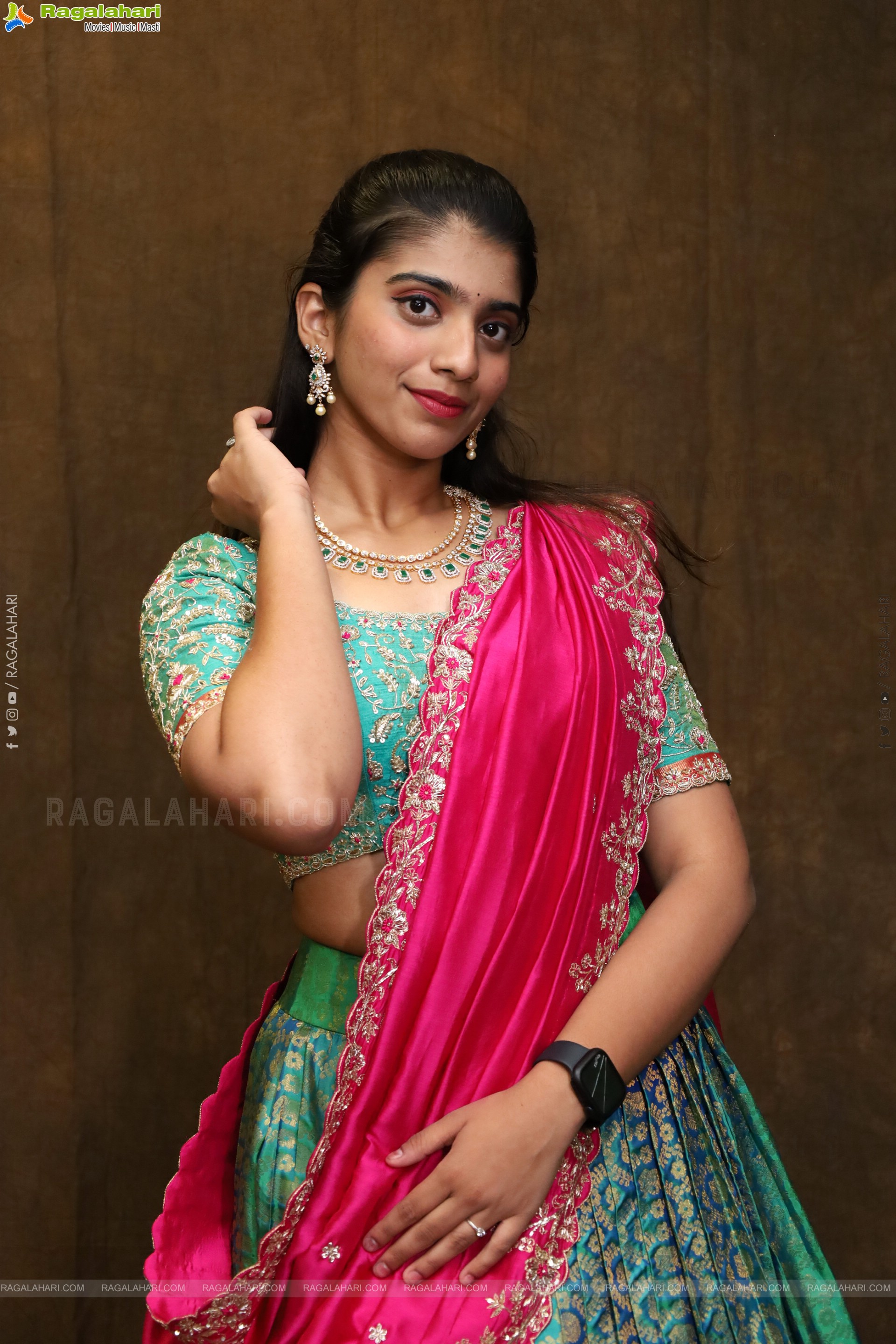 Nikita Choudary New Stills, HD Photo Gallery