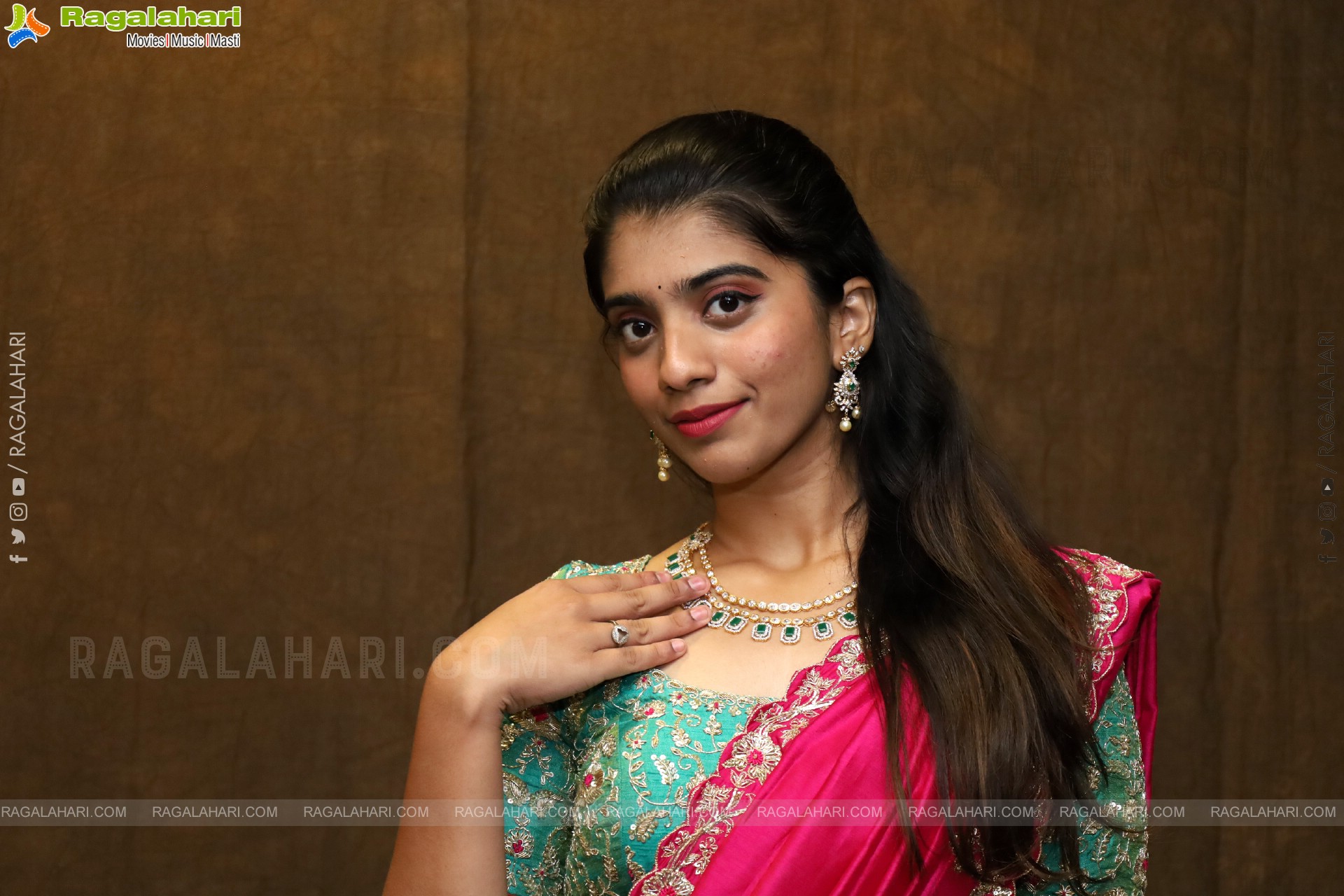 Nikita Choudary New Stills, HD Photo Gallery