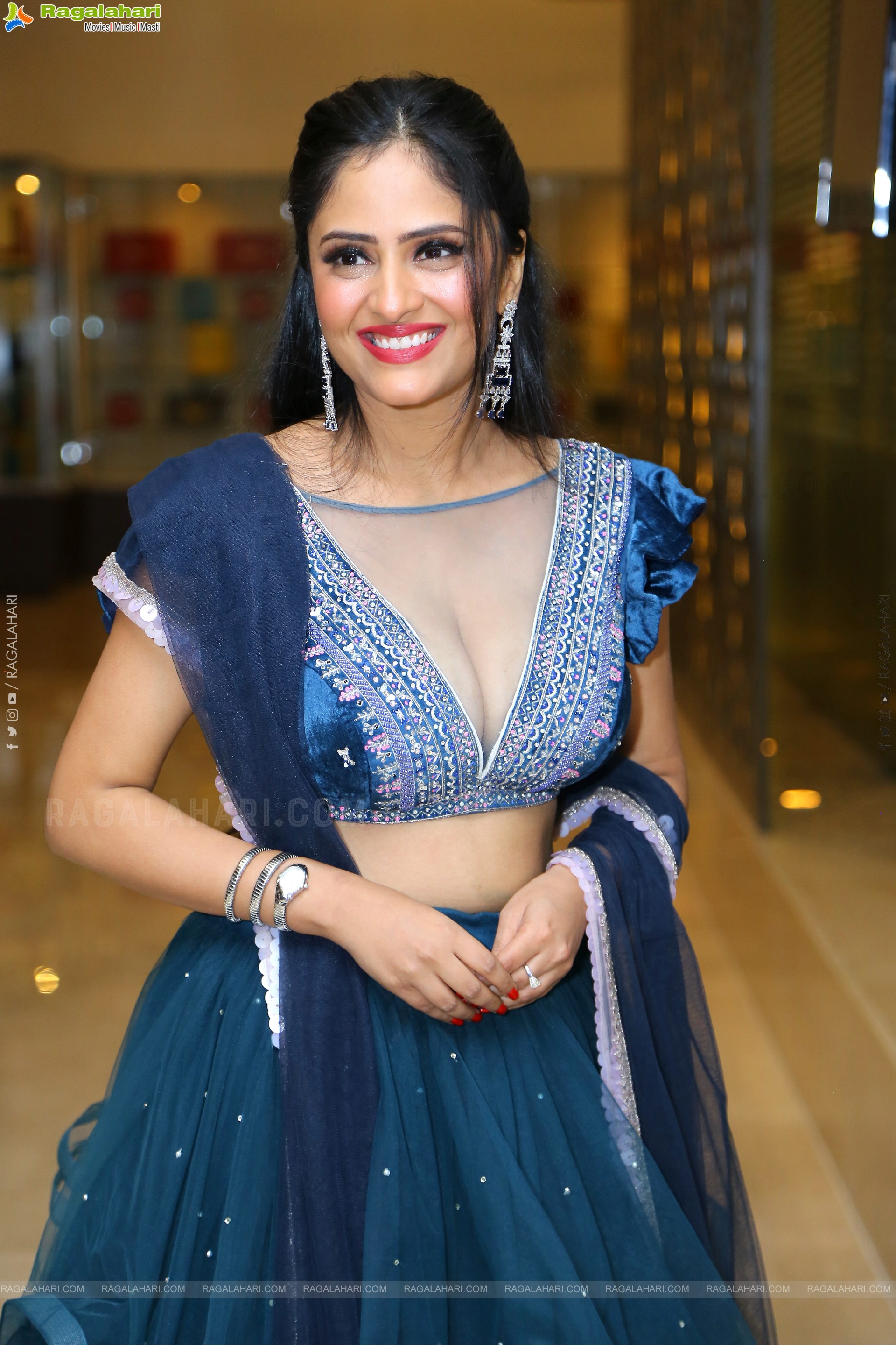 Sanya Thakur at Spy Pre Release Event, HD Gallery