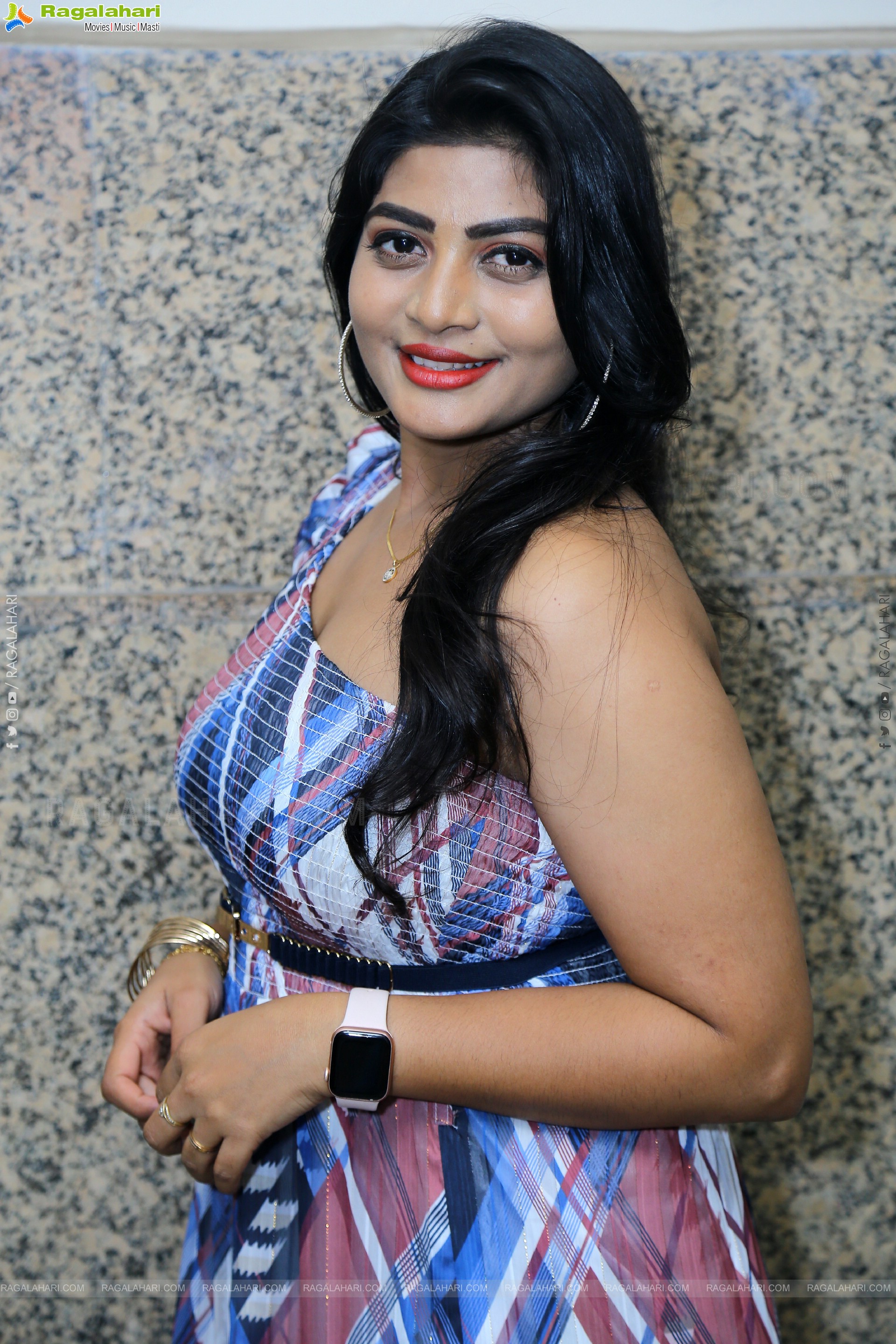 Sowmya Janu stills at Mistake Pre Release Event, HD Gallery