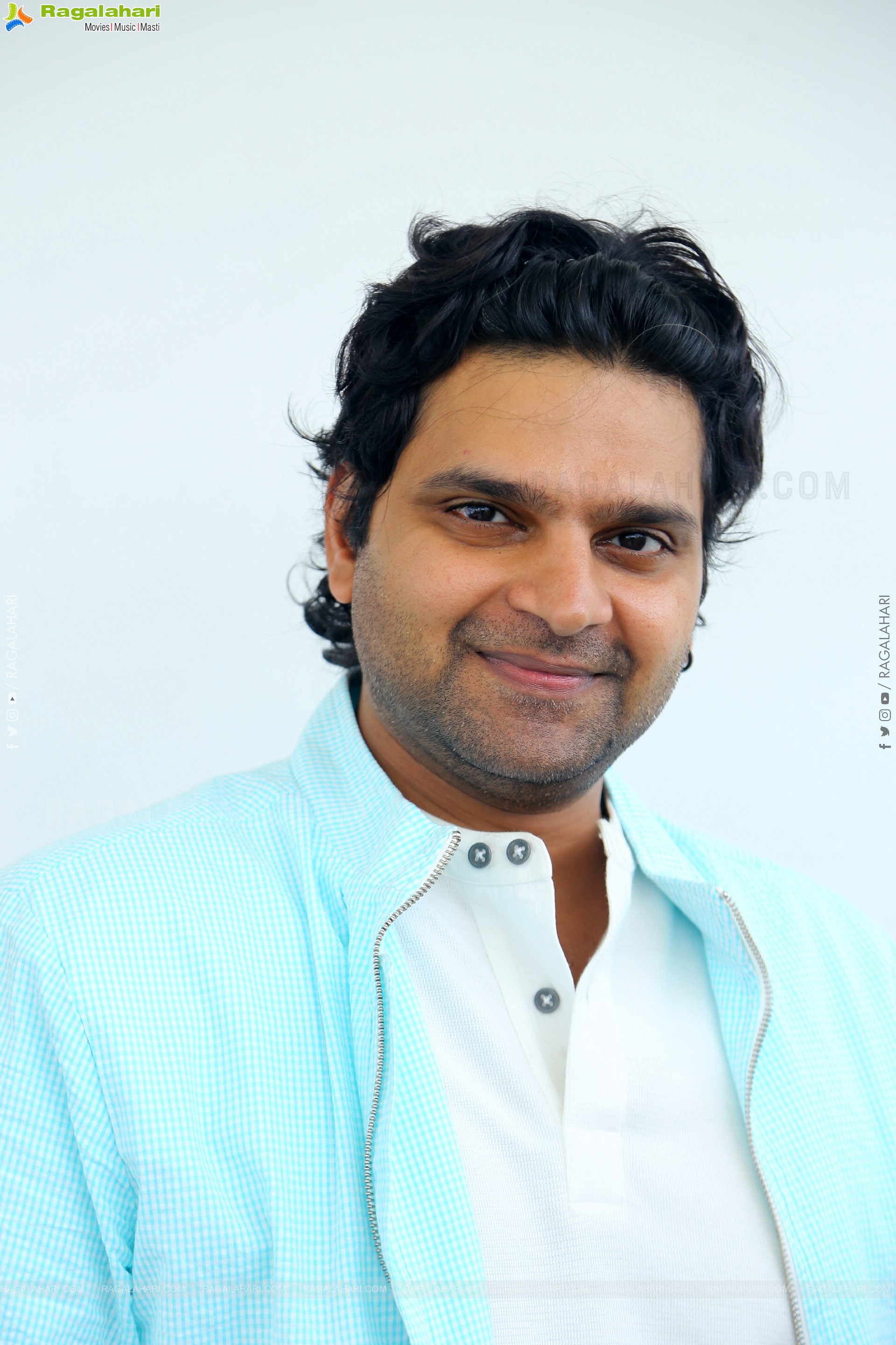 Sree Vishnu at Samajavaragamana Interview, HD Gallery