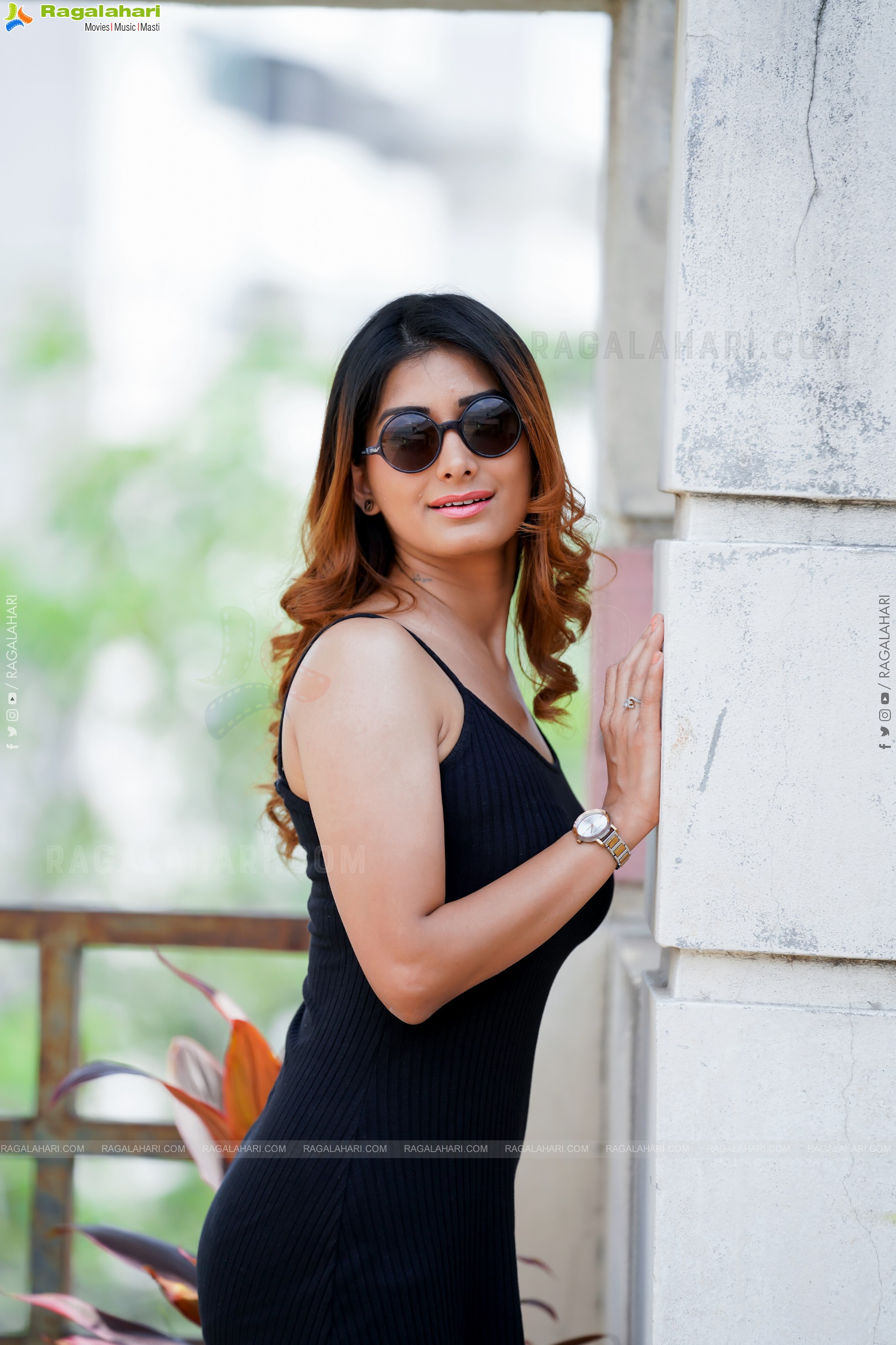 Kanika Wadhwa Exclusive Photoshoot, HD Gallery