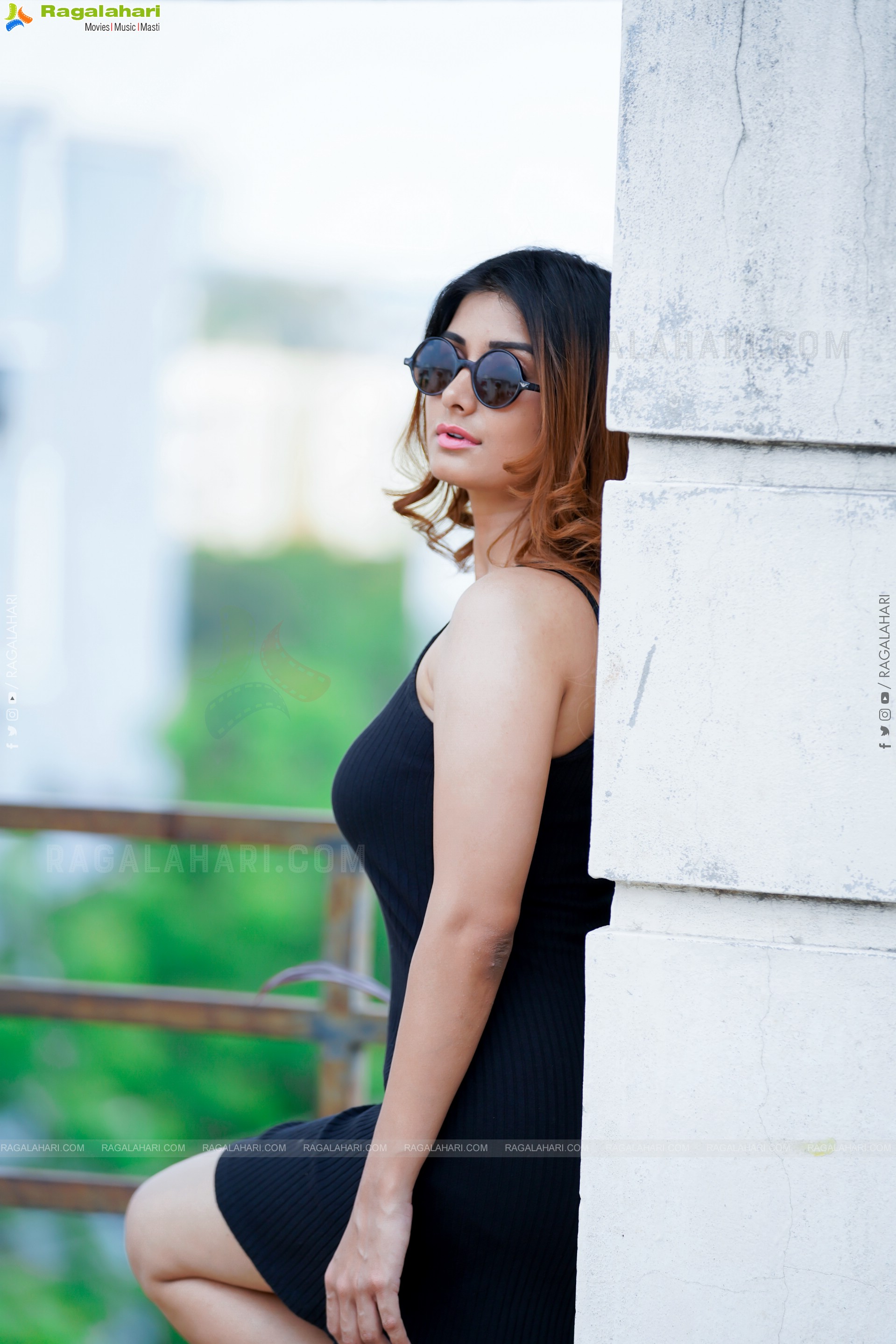 Kanika Wadhwa Exclusive Photoshoot, HD Gallery