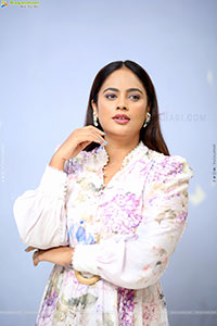 Nandita Swetha at OMG Movie Pre Release Event, HD Gallery