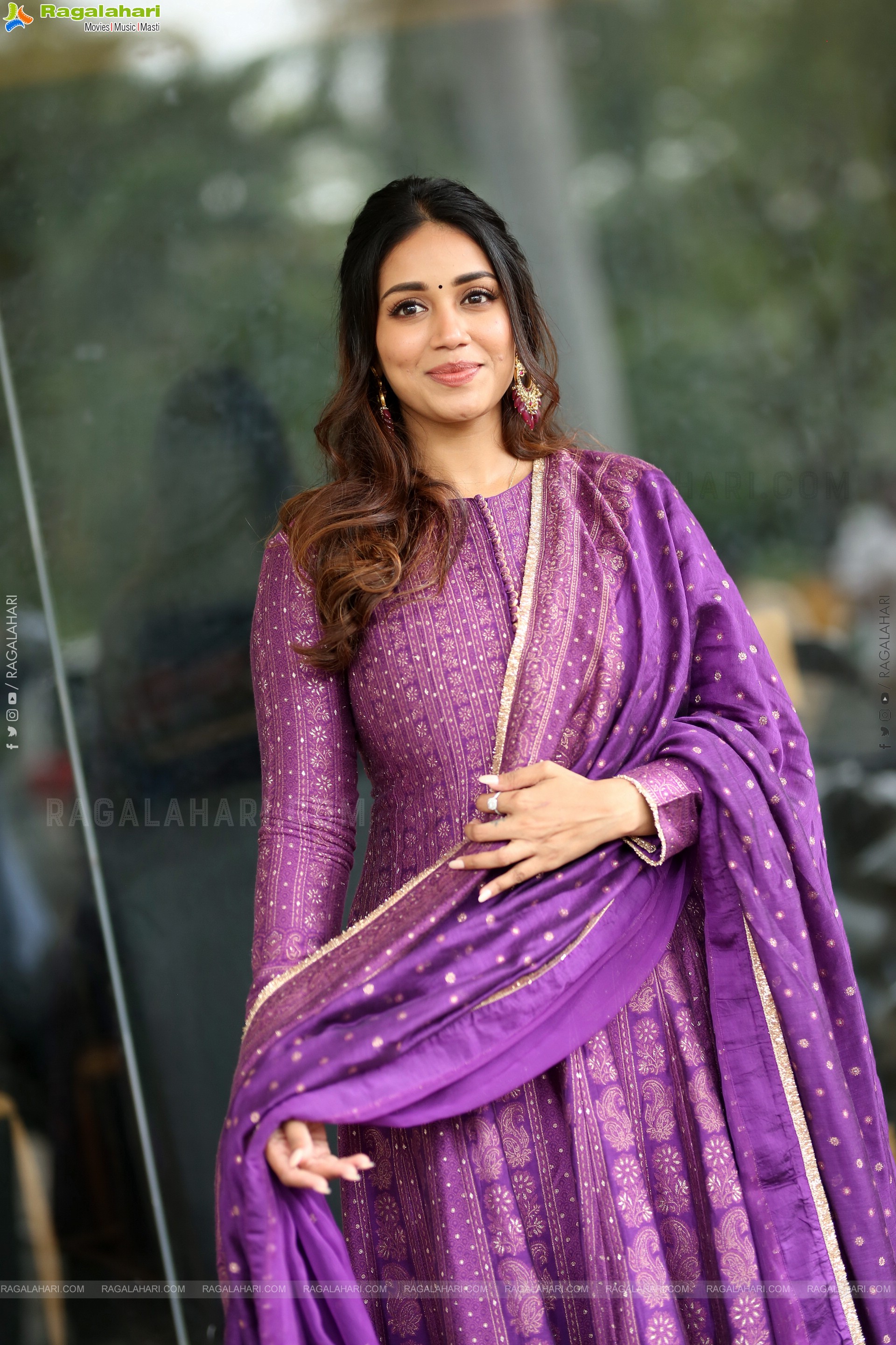 Nivetha Pethuraj at Paruvu Web Series Press Meet, HD Gallery