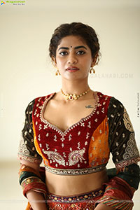 Abhignya Vuthaluru at Viraatapalem Trailer Launch Event 