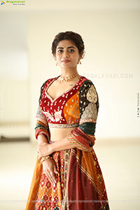 Abhignya Vuthaluru at Viraatapalem Trailer Launch Event 