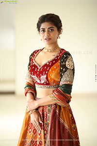 Abhignya Vuthaluru at Viraatapalem Trailer Launch Event 