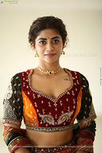 Abhignya Vuthaluru at Viraatapalem Trailer Launch Event 