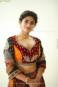 Abhignya Vuthaluru at Viraatapalem Trailer Launch Event 