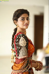 Abhignya Vuthaluru at Viraatapalem Trailer Launch Event 
