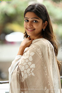 Ananthika Sanilkumar at 8 Vasantalu Interview, HD Gallery