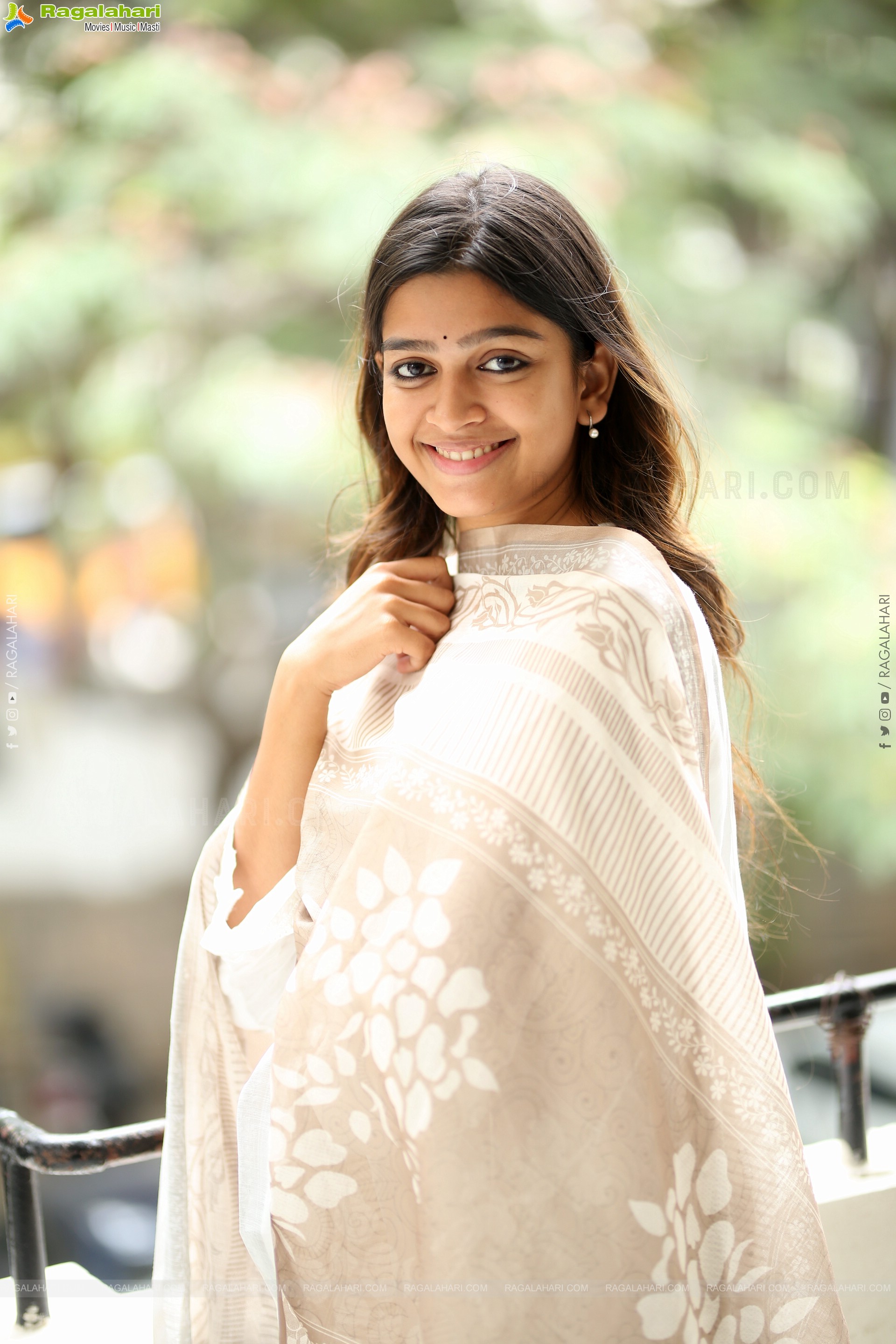 Ananthika Sanilkumar at 8 Vasantalu Interview, HD Gallery