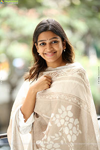 Ananthika Sanilkumar at 8 Vasantalu Interview, HD Gallery