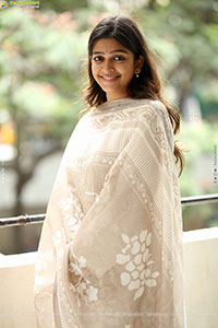 Ananthika Sanilkumar at 8 Vasantalu Interview, HD Gallery