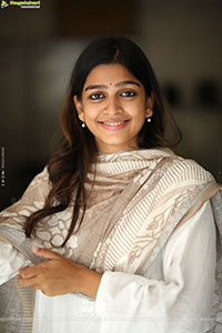 Ananthika Sanilkumar at 8 Vasantalu Interview, HD Gallery
