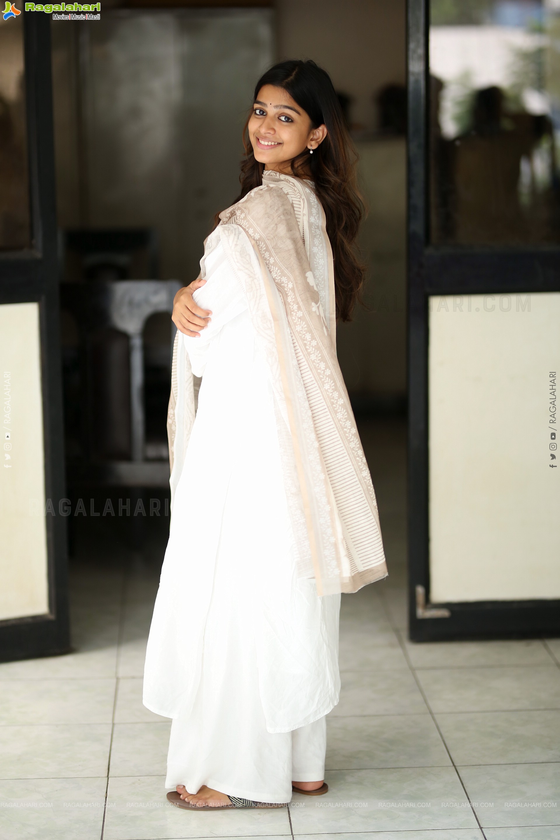 Ananthika Sanilkumar at 8 Vasantalu Interview, HD Gallery