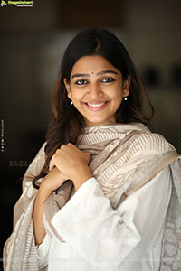 Ananthika Sanilkumar at 8 Vasantalu Interview, HD Gallery