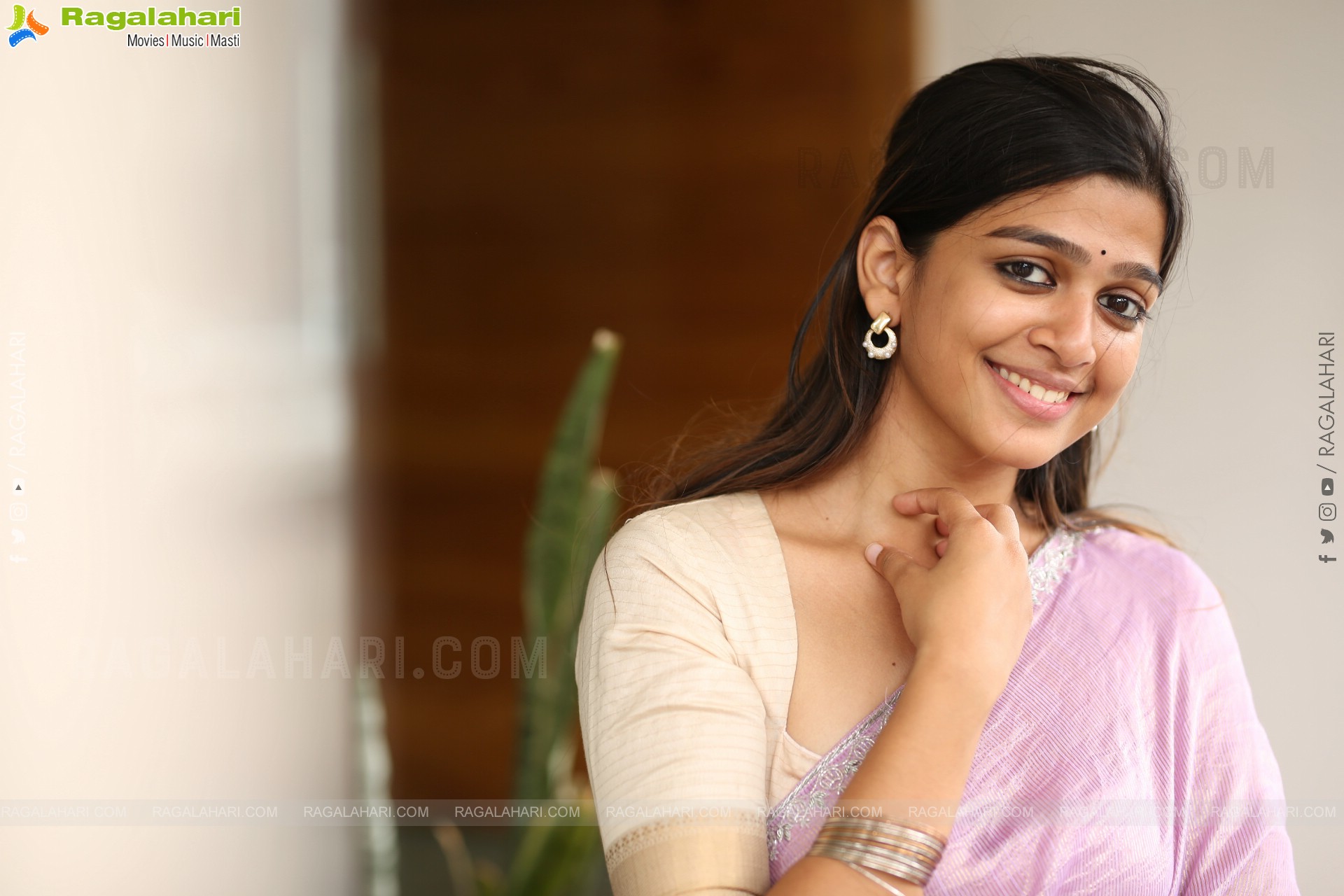 Ananthika Sanilkumar at 8 Vasantalu Success Meet, HD Gallery