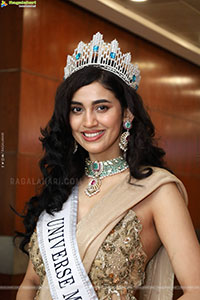 Andleeb Zaidi at Hi Life Exhibition Launch Event, HD Gallery