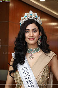 Andleeb Zaidi at Hi Life Exhibition Launch Event, HD Gallery