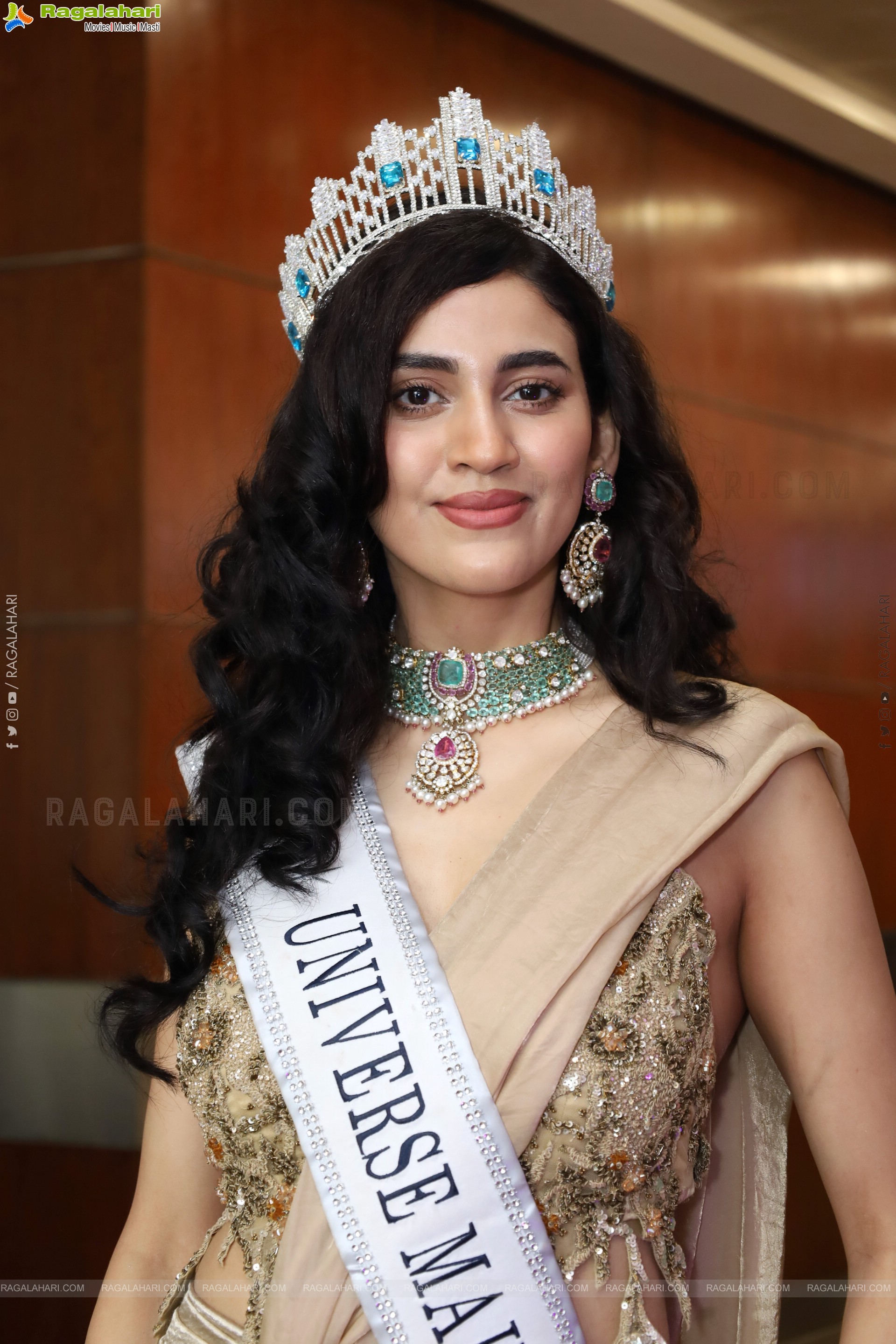 Andleeb Zaidi at Hi Life Exhibition Launch Event, HD Gallery