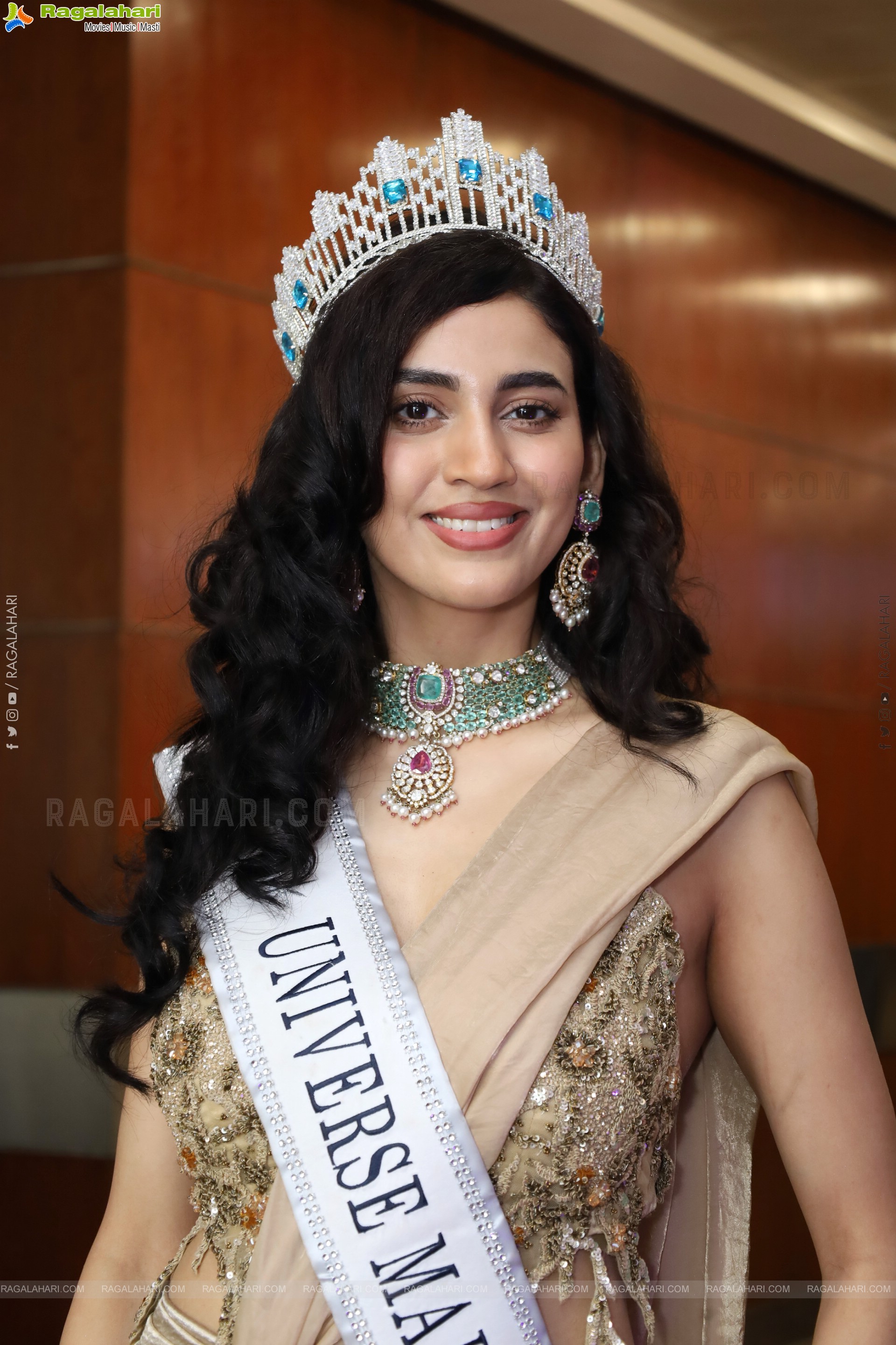 Andleeb Zaidi at Hi Life Exhibition Launch Event, HD Gallery