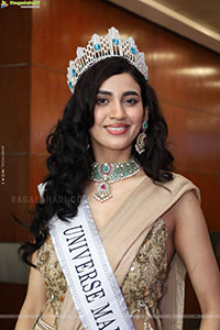 Andleeb Zaidi at Hi Life Exhibition Launch Event, HD Gallery