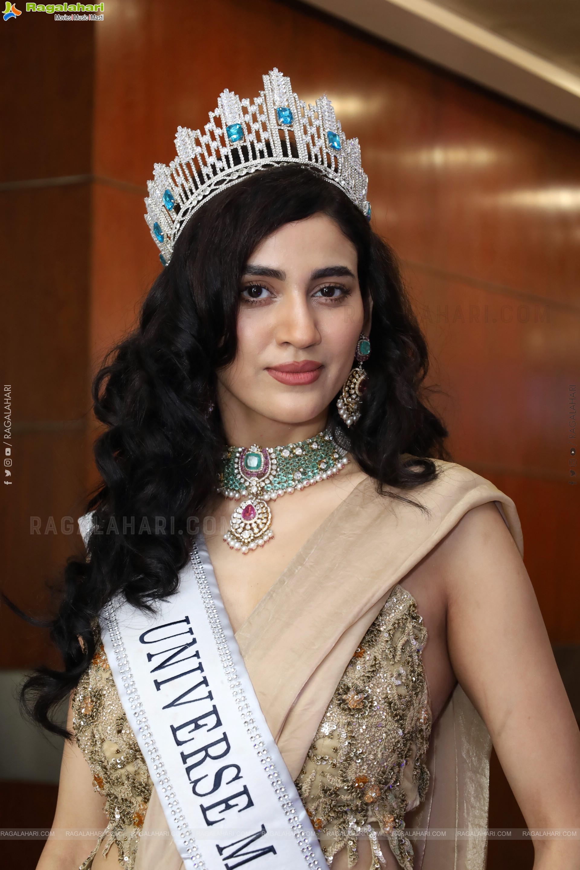 Andleeb Zaidi at Hi Life Exhibition Launch Event, HD Gallery