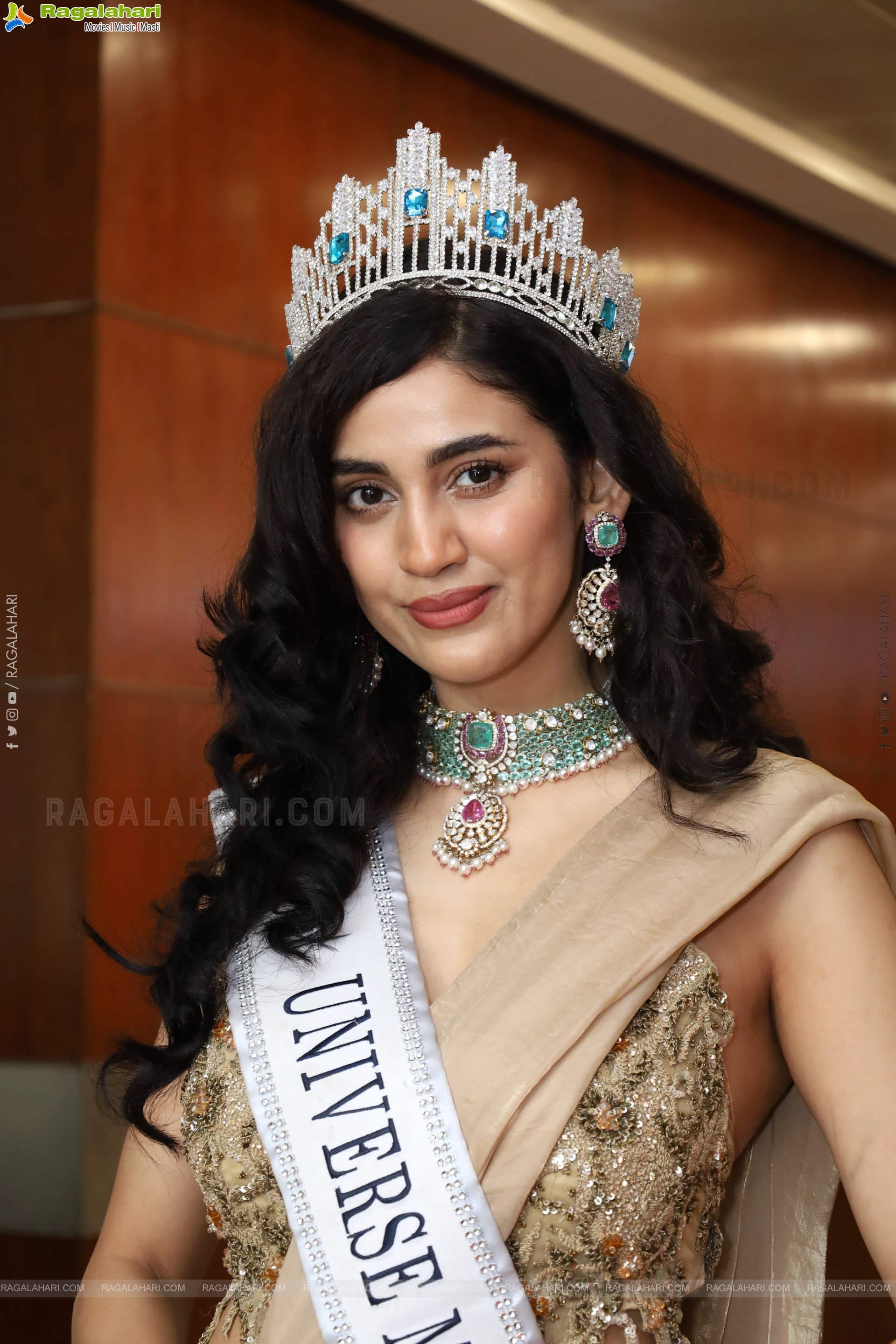 Andleeb Zaidi at Hi Life Exhibition Launch Event, HD Gallery