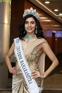 Andleeb Zaidi at Hi Life Exhibition Launch Event, HD Gallery