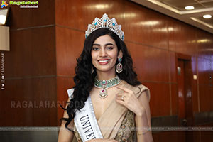 Andleeb Zaidi at Hi Life Exhibition Launch Event, HD Gallery