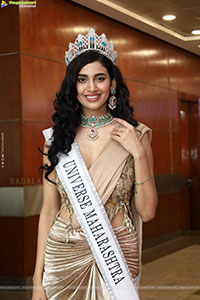 Andleeb Zaidi at Hi Life Exhibition Launch Event, HD Gallery