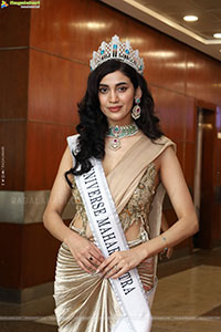 Andleeb Zaidi at Hi Life Exhibition Launch Event, HD Gallery
