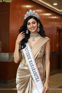 Andleeb Zaidi at Hi Life Exhibition Launch Event, HD Gallery