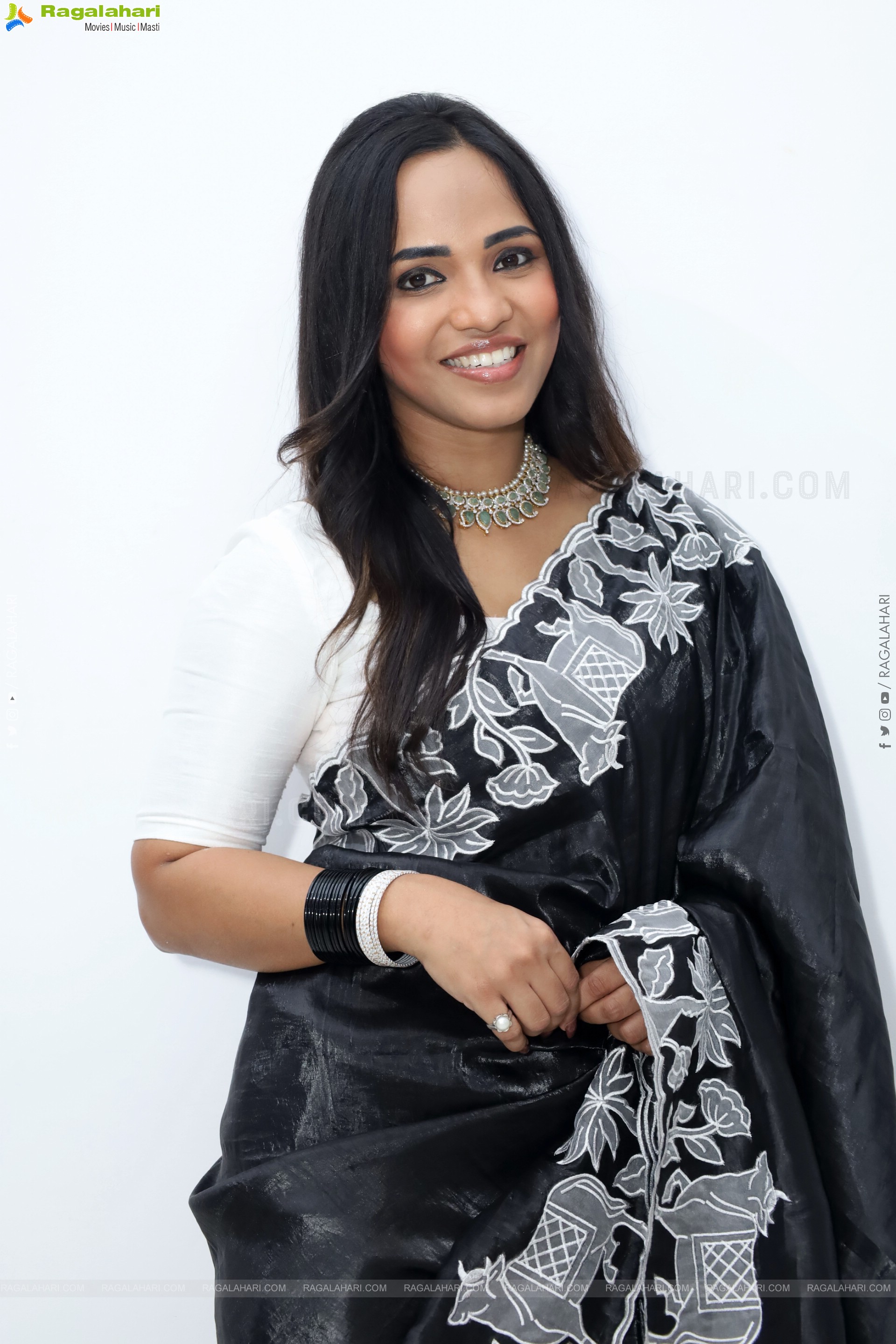 Bhavya Chandrika in Black Saree, HD Gallery
