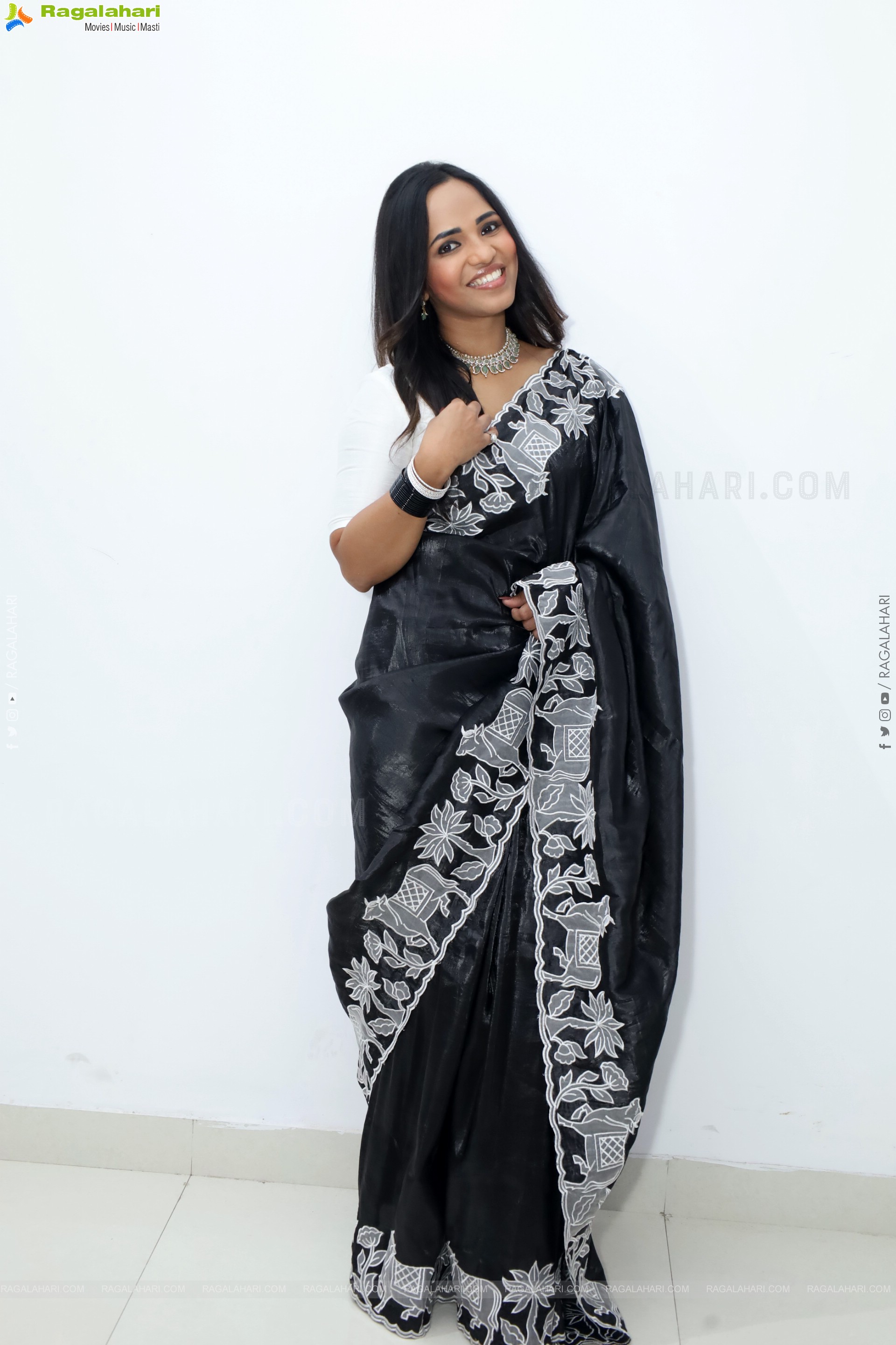 Bhavya Chandrika in Black Saree, HD Gallery