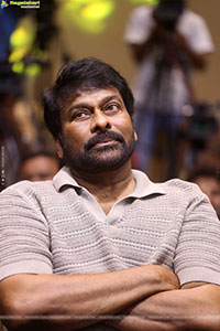 Chiranjeevi at Kuberaa Blockbuster Meet, HD Gallery