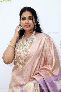 Divi Vadthya at Hi Life Date Announcement Event, HD Gallery