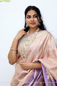 Divi Vadthya at Hi Life Date Announcement Event, HD Gallery