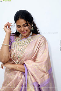 Divi Vadthya at Hi Life Date Announcement Event, HD Gallery