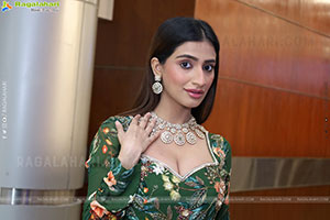 Fasiha Waseem at Hi Life Exhibition Launch Event, HD Gallery