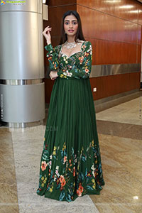 Fasiha Waseem at Hi Life Exhibition Launch Event, HD Gallery