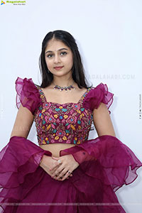 Jabili Jetta stills in New Designer Dress, HD Gallery