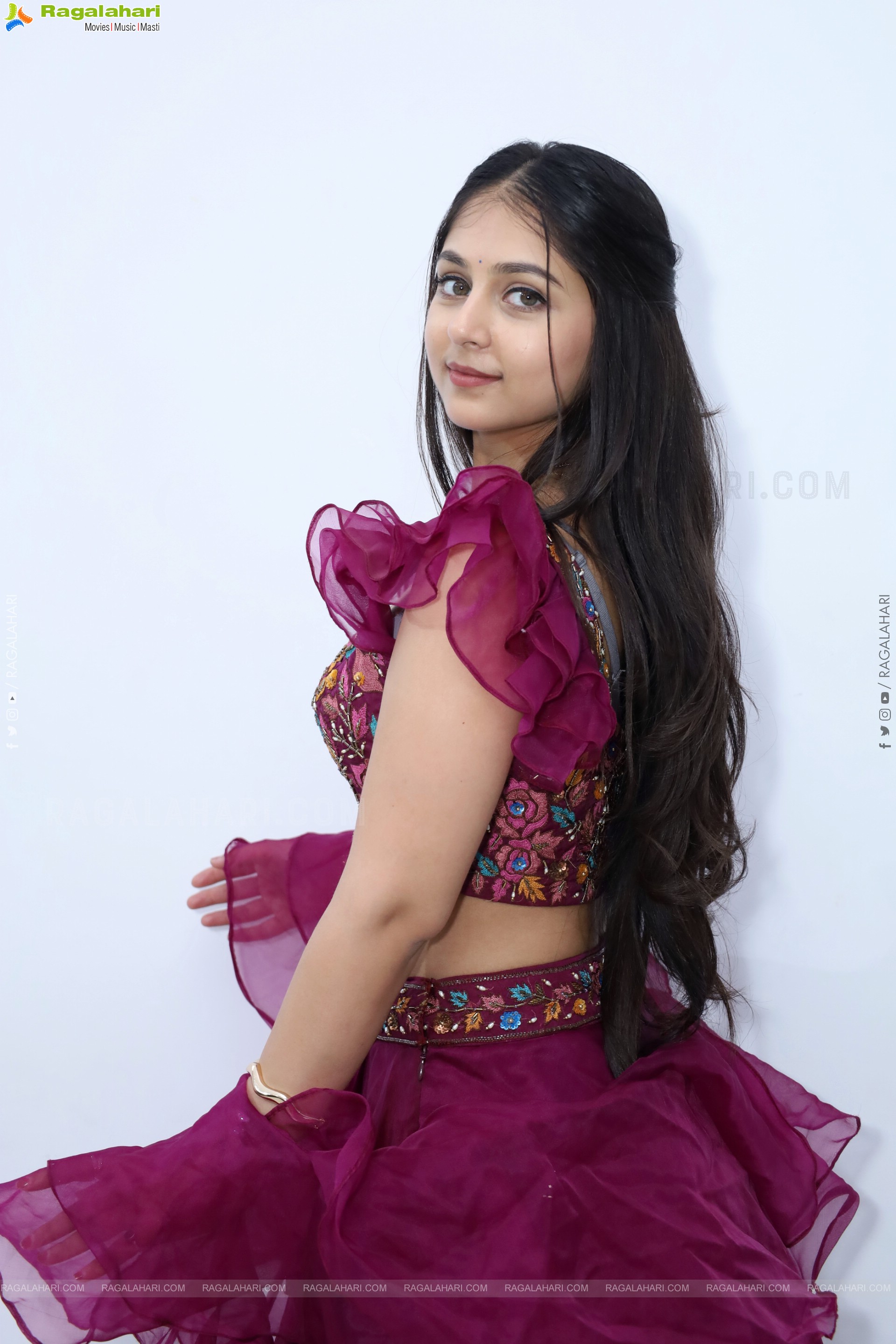 Jabili Jetta stills in New Designer Dress, HD Gallery