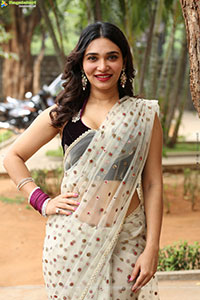 Jenifer Emmanuel at Paramapada Sopanam Teaser Launch