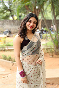 Jenifer Emmanuel at Paramapada Sopanam Teaser Launch