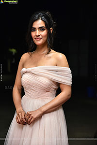 Kavya Thapar at Nenu Ready Movie Title Glimpse Launch