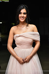 Kavya Thapar at Nenu Ready Movie Title Glimpse Launch