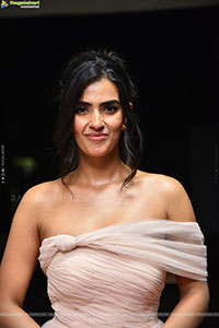 Kavya Thapar at Nenu Ready Movie Title Glimpse Launch